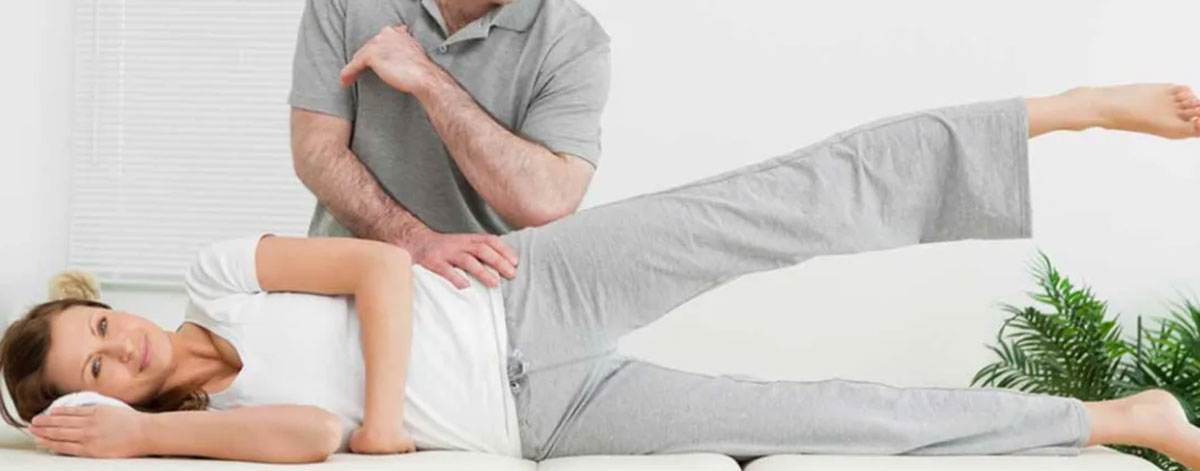 Medical Management (Physiotherapy) 
  Improve joint strength, flexibility, and reduce pain with guided physiotherapy—non-surgical management for early-stage hip arthritis.
