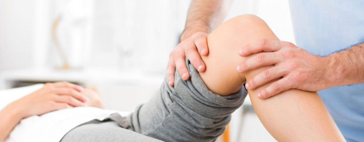 Medical Management (Physiotherapy) 
  Strengthen muscles, improve joint function, and reduce pain with guided physiotherapy—non-surgical relief for knee osteoarthritis.